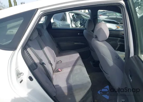 2004 Toyota Prius from USA, damaged, VIN JTDKB20U940069602